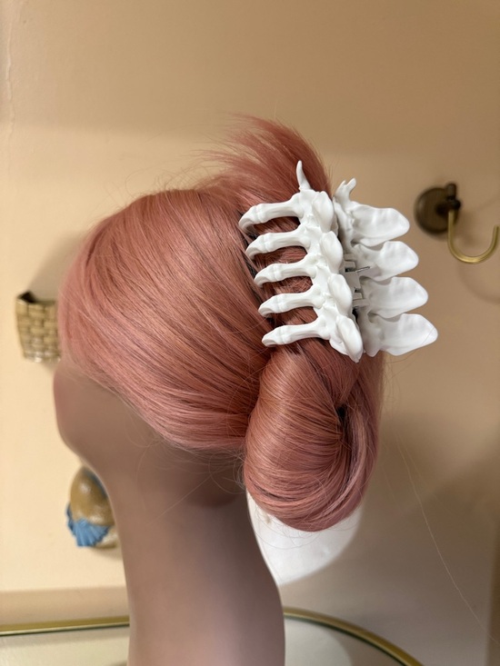 Large Bone hair claw main image 4
